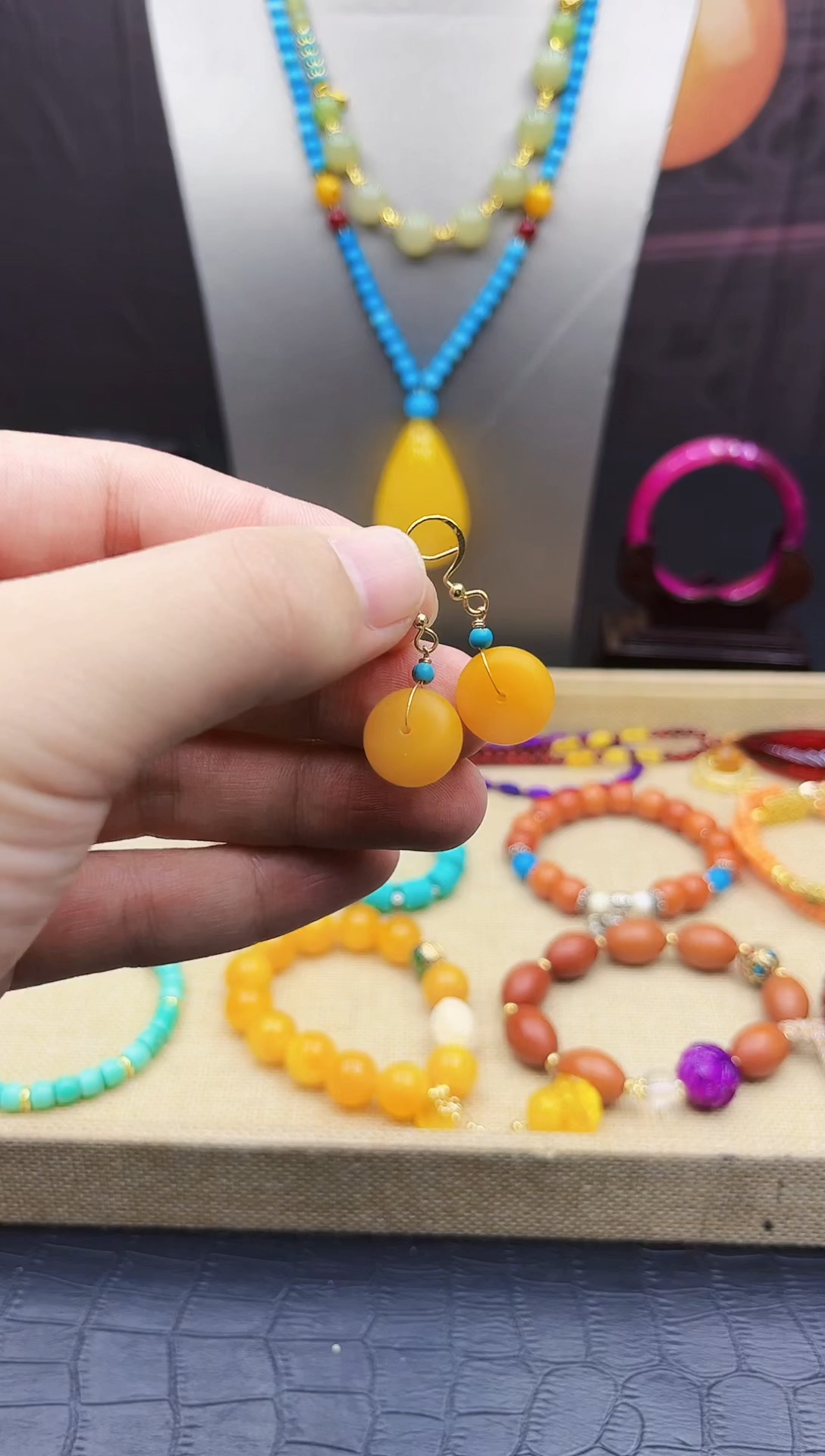 14K金镶嵌蜜蜡耳饰009