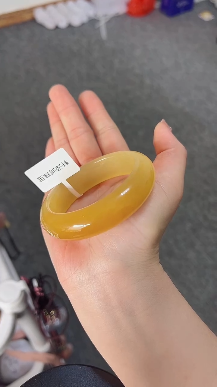 【闪购商品】石英质玉手镯未镶嵌303-56