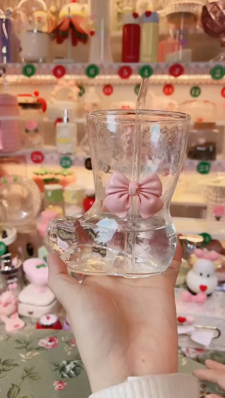 【闪购商品】摆件靴子果汁杯品质好，发货快，放心拍