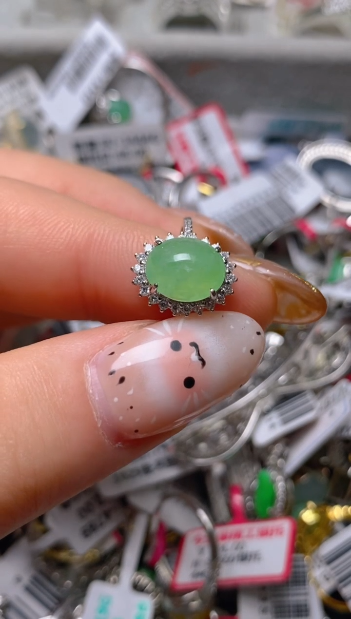 银S925镶嵌戒指翡翠百内无证书