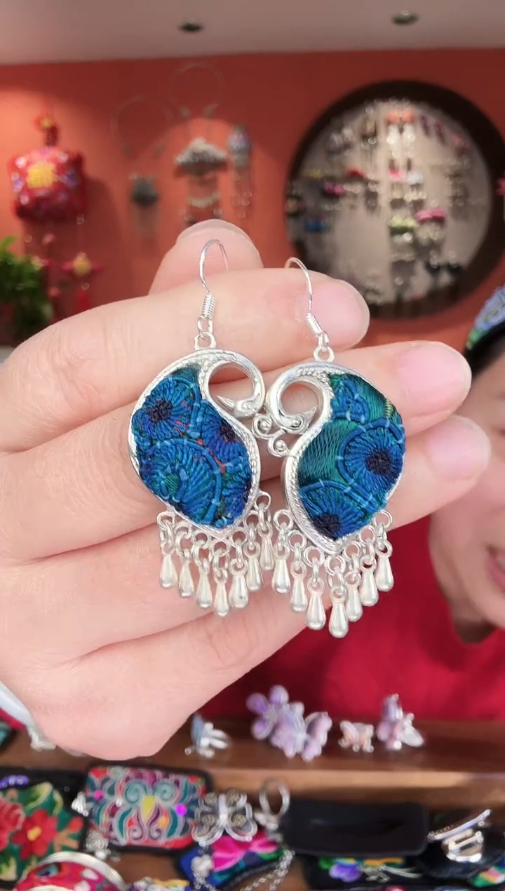 织绣手工苗绣刺绣饰品108