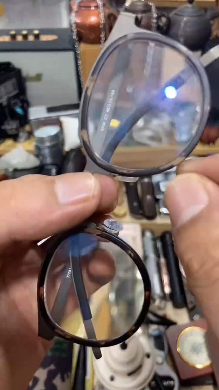 瓷片闪购商品  如图所示