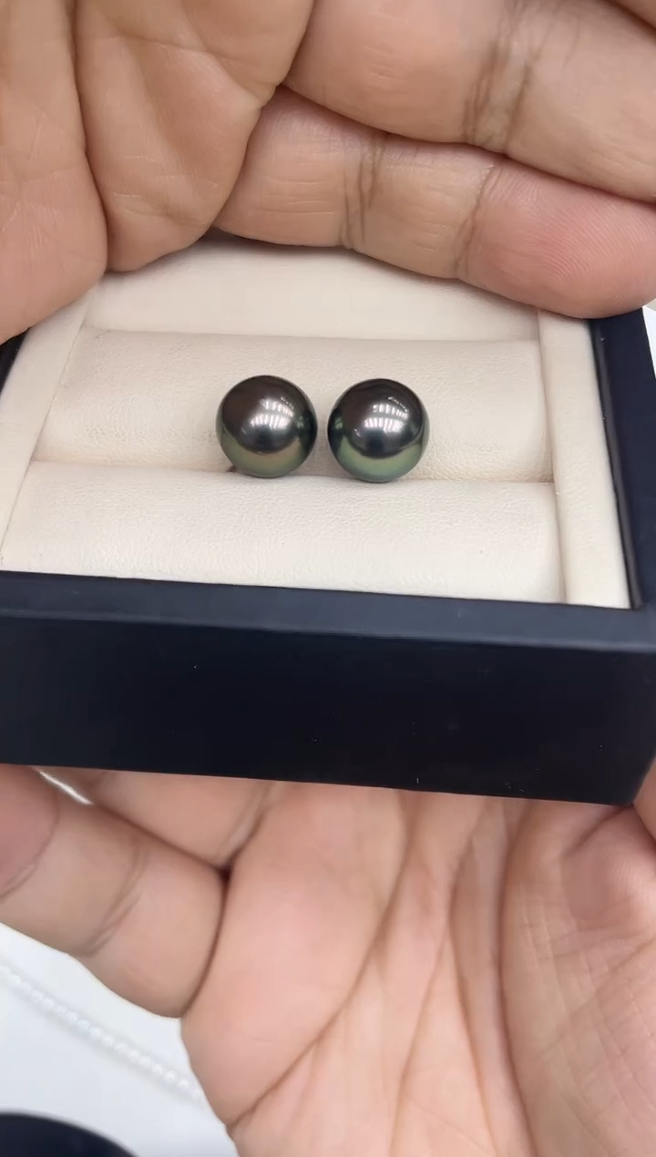 【闪购商品】海水珍珠耳饰18K金镶嵌11-12孔雀色耳钉