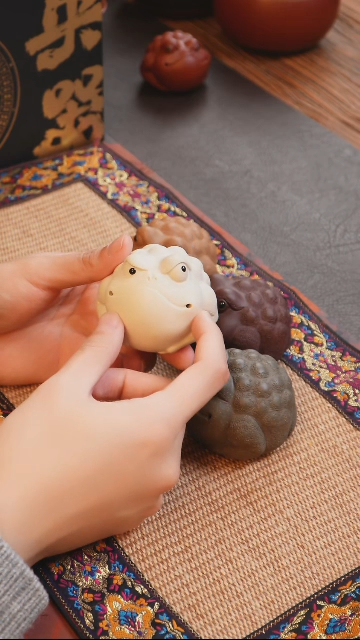 紫砂茶叶罐金蟾茶宠（颜色备注）