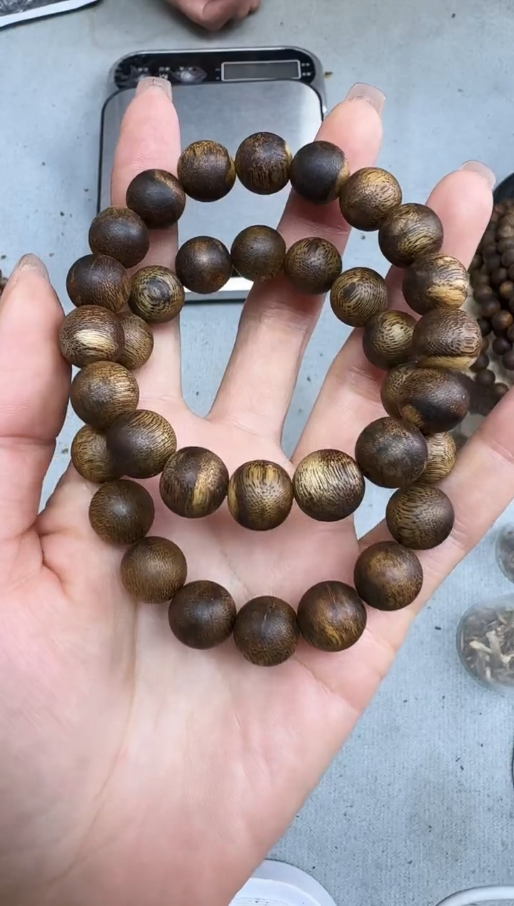 沉香手串1212白棋圆珠单圈多样性发一