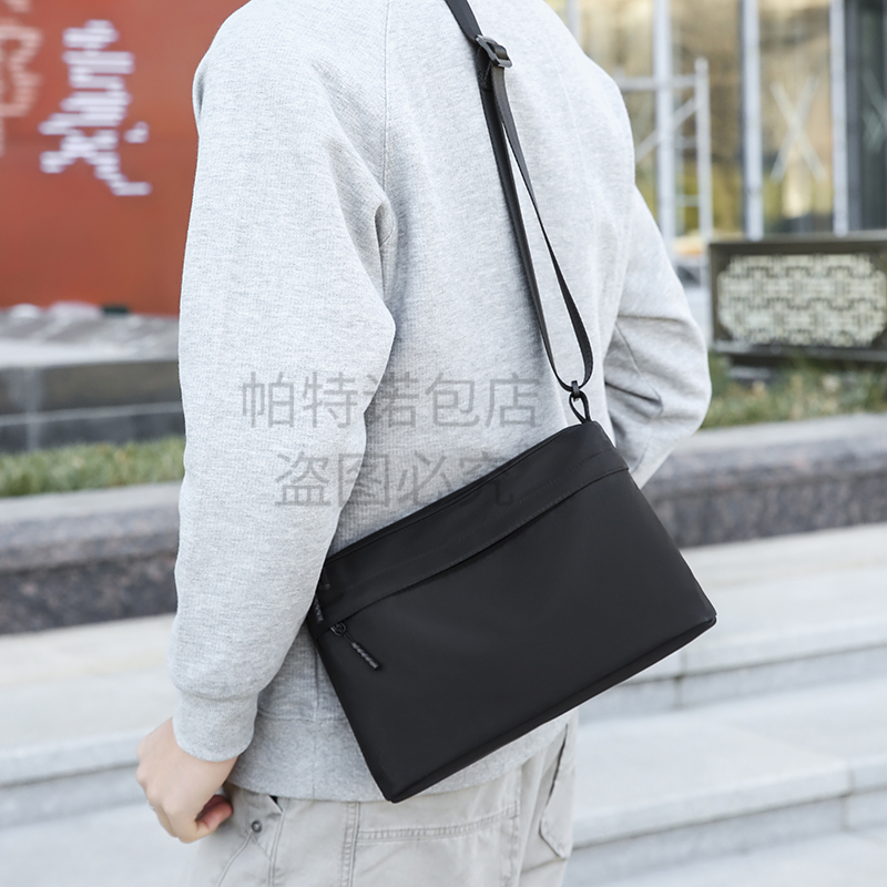 男士斜挎小包单肩包包牛津坊通勤包大容量男士包户外百搭防水日系