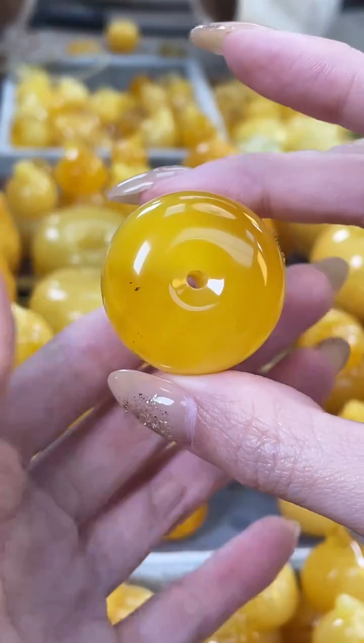 裸石琥珀未镶嵌J55  微瑕