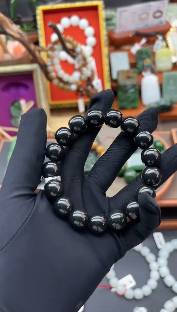 未镶嵌手串和田玉董小姐推荐 多样性发货 拍一发一szq13