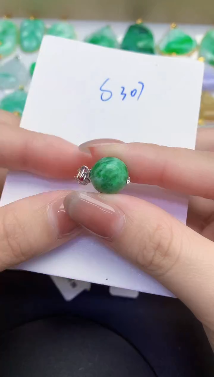 颈饰未镶嵌翡翠缅甸天然翡翠A货