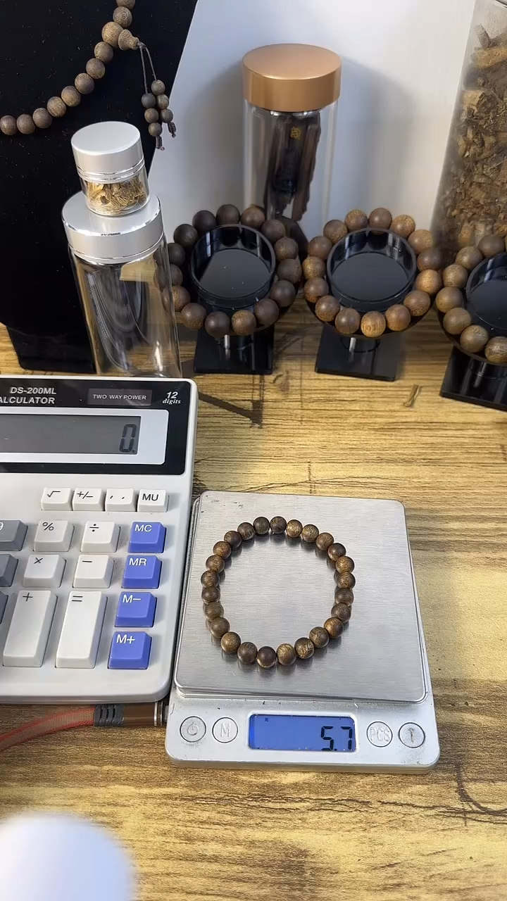 沉香沉香碎屑海南莺歌绿奇楠卡0.8+养香碎屑