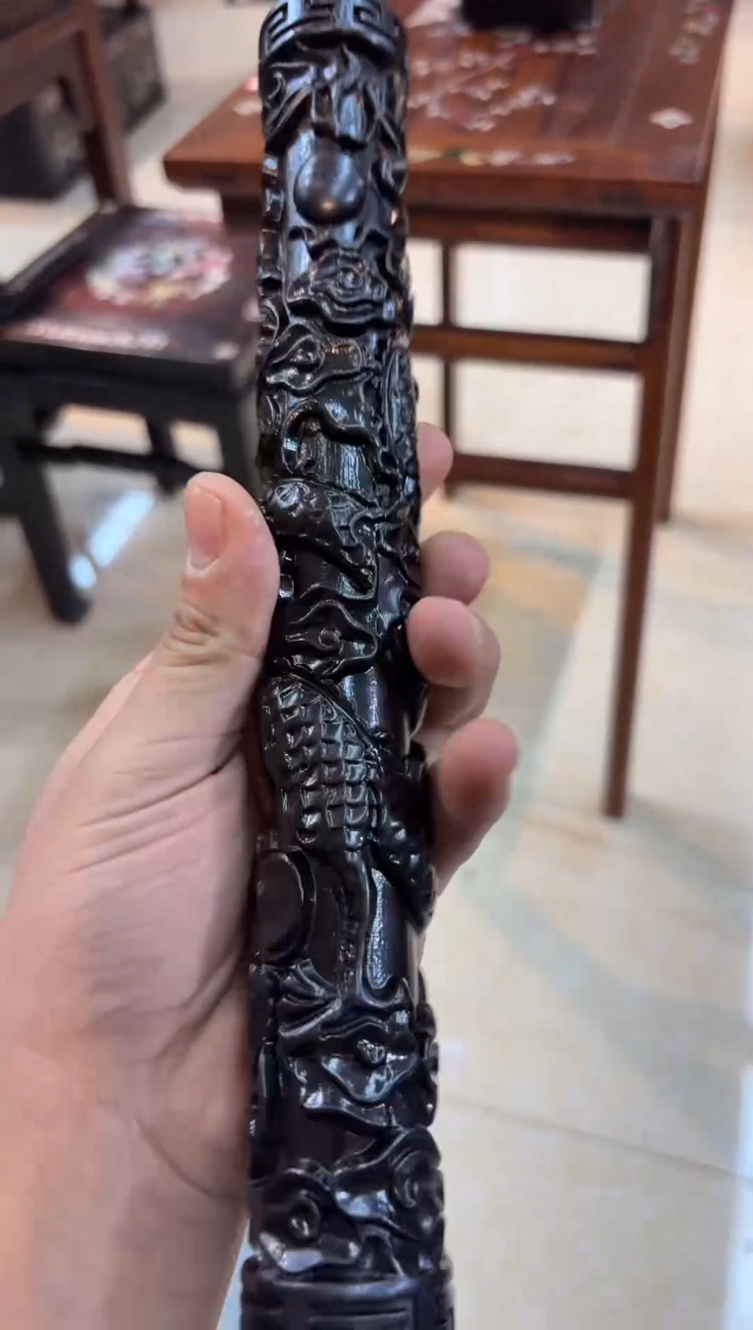 小叶紫檀盘龙柱木