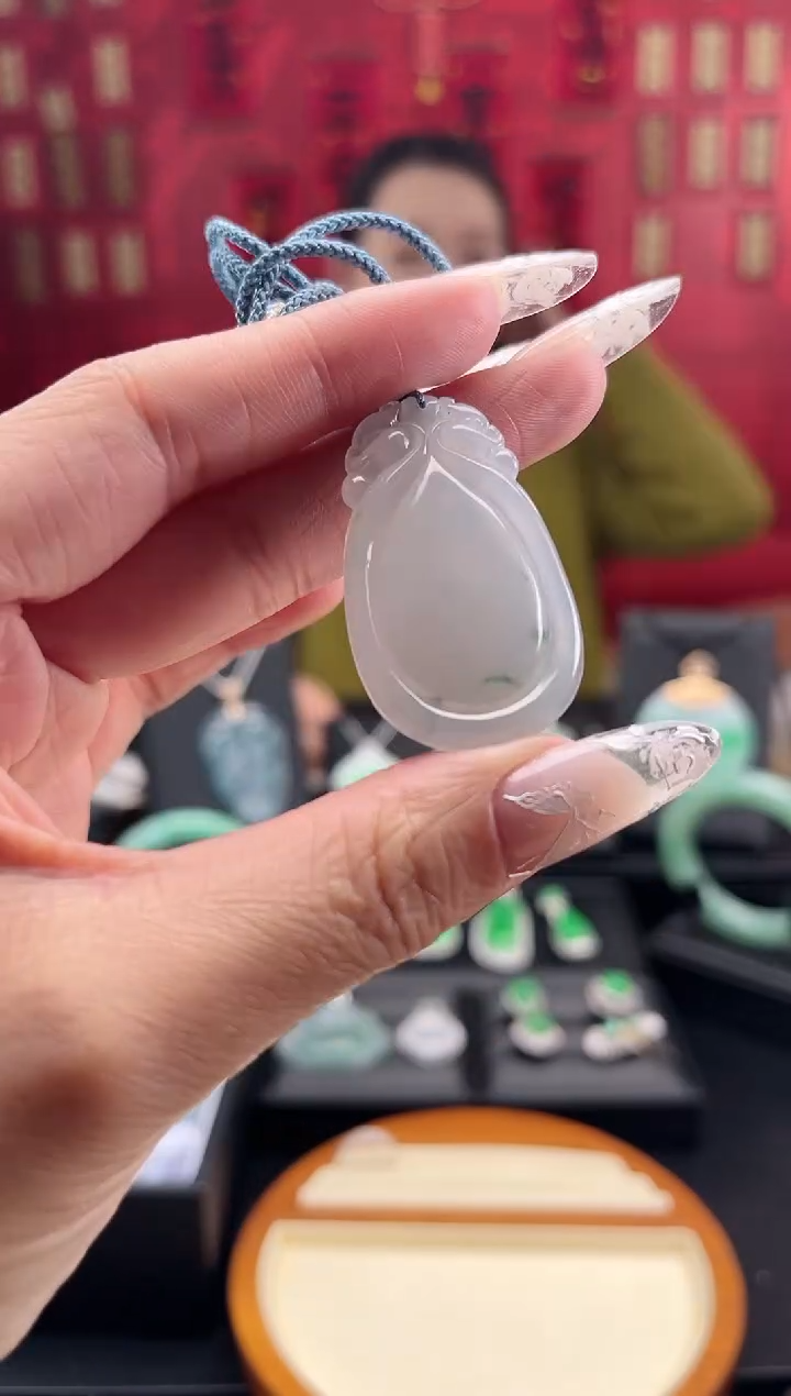 【闪购商品】翡翠颈饰未镶嵌吊坠