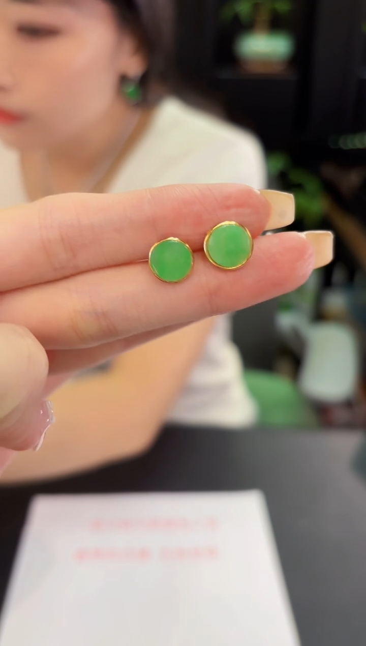 翡翠未镶嵌耳饰缅料A货/多样性发货/一件
