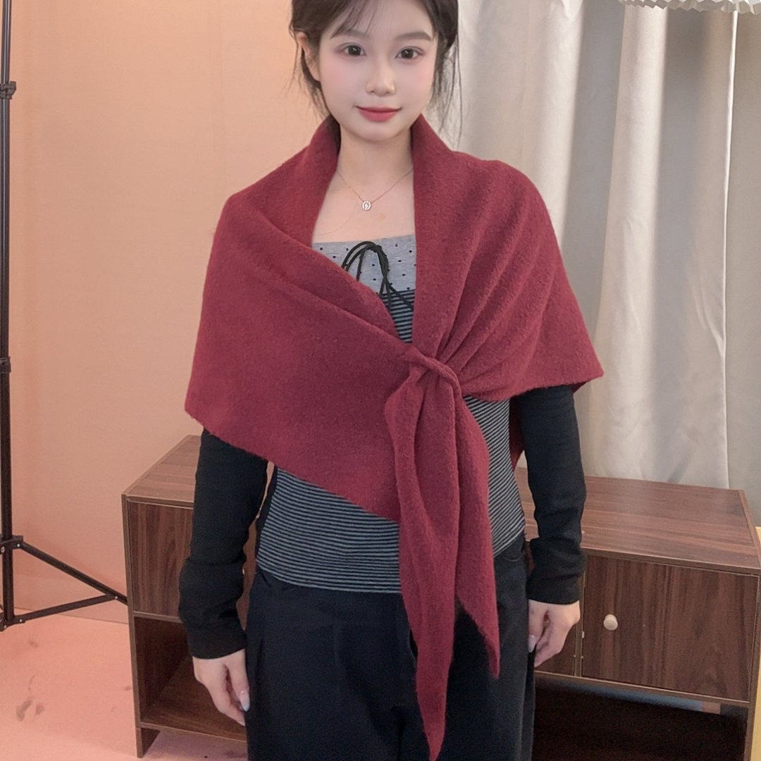 新年围巾红色披肩三角巾方巾女款爆款2025新款高级感厚围脖小坎肩