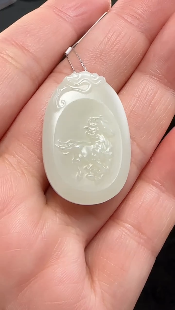 未镶嵌和田玉挂件新疆和田玉于田料生肖牌马