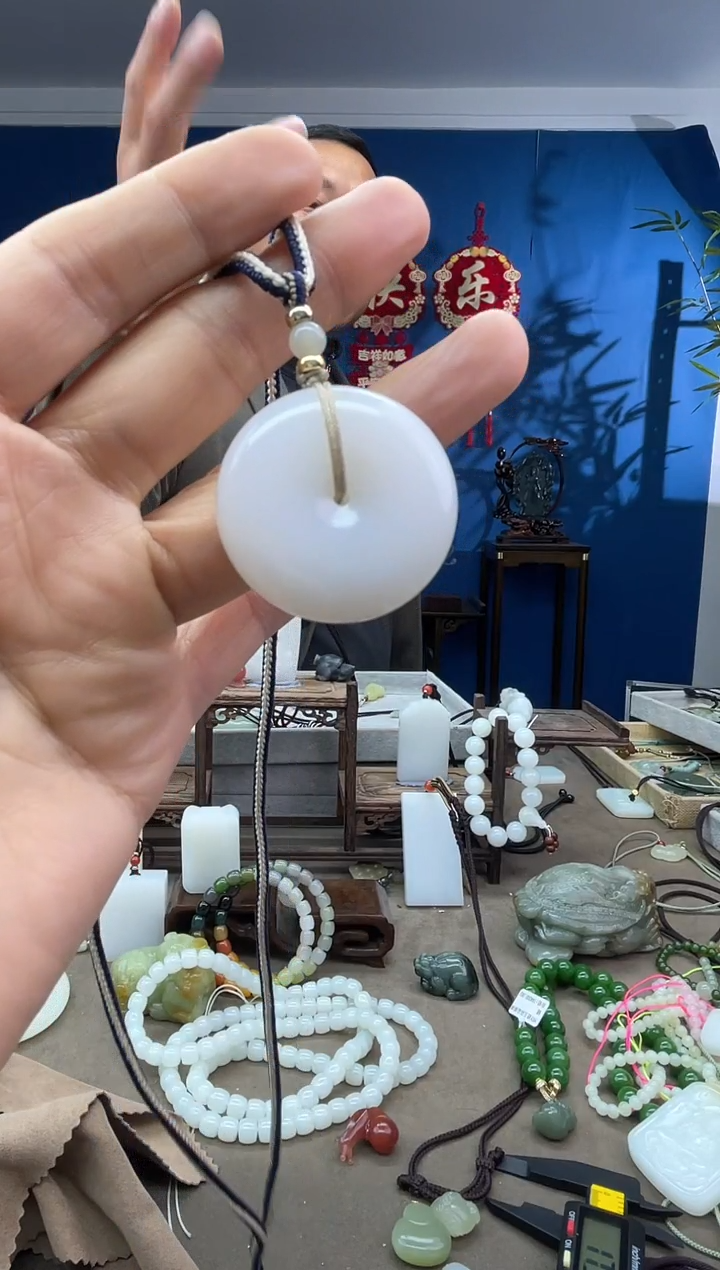 【闪购商品】和田玉颈饰未镶嵌1