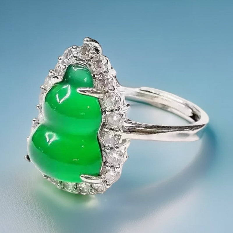 B295-精品时尚国际奢饰瑰宝绿色戒指配礼盒