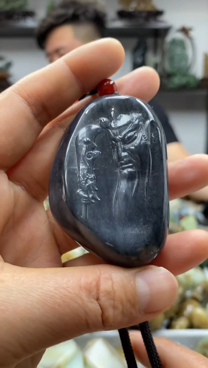 和田玉未镶嵌把件1