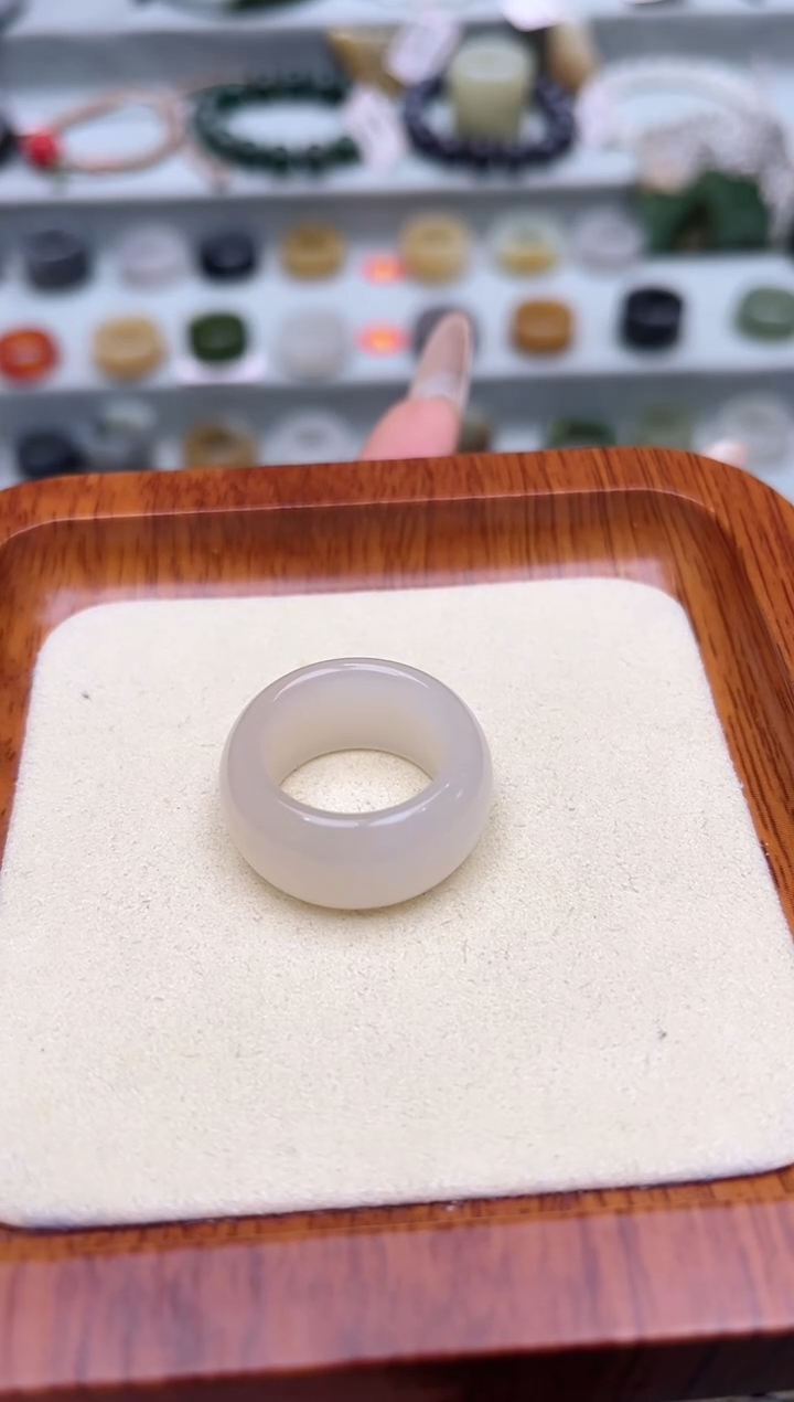 【闪购商品】和田玉戒指未镶嵌14号