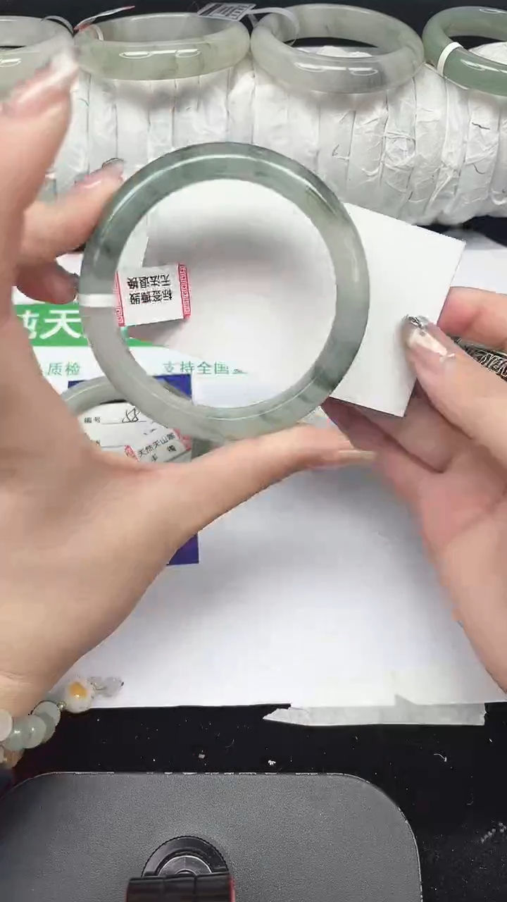 未镶嵌手镯石英质玉56-58/59