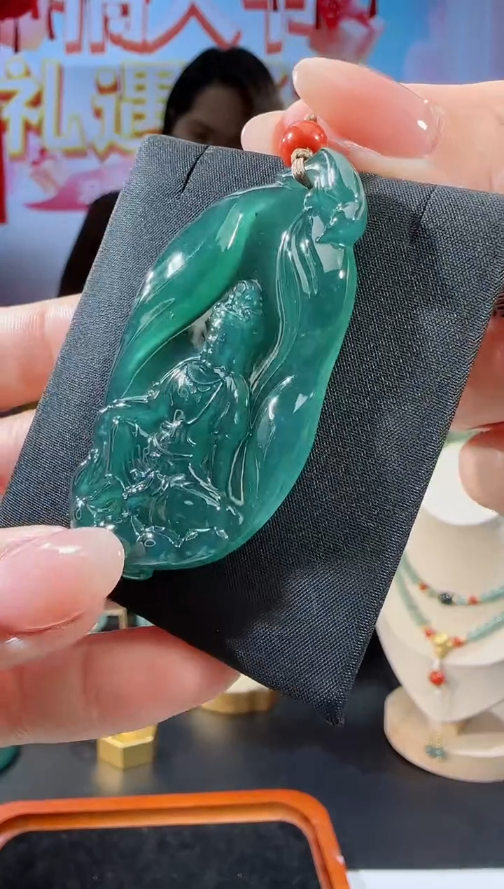 【闪购商品】翡翠吊坠(不含链)未镶嵌观音
