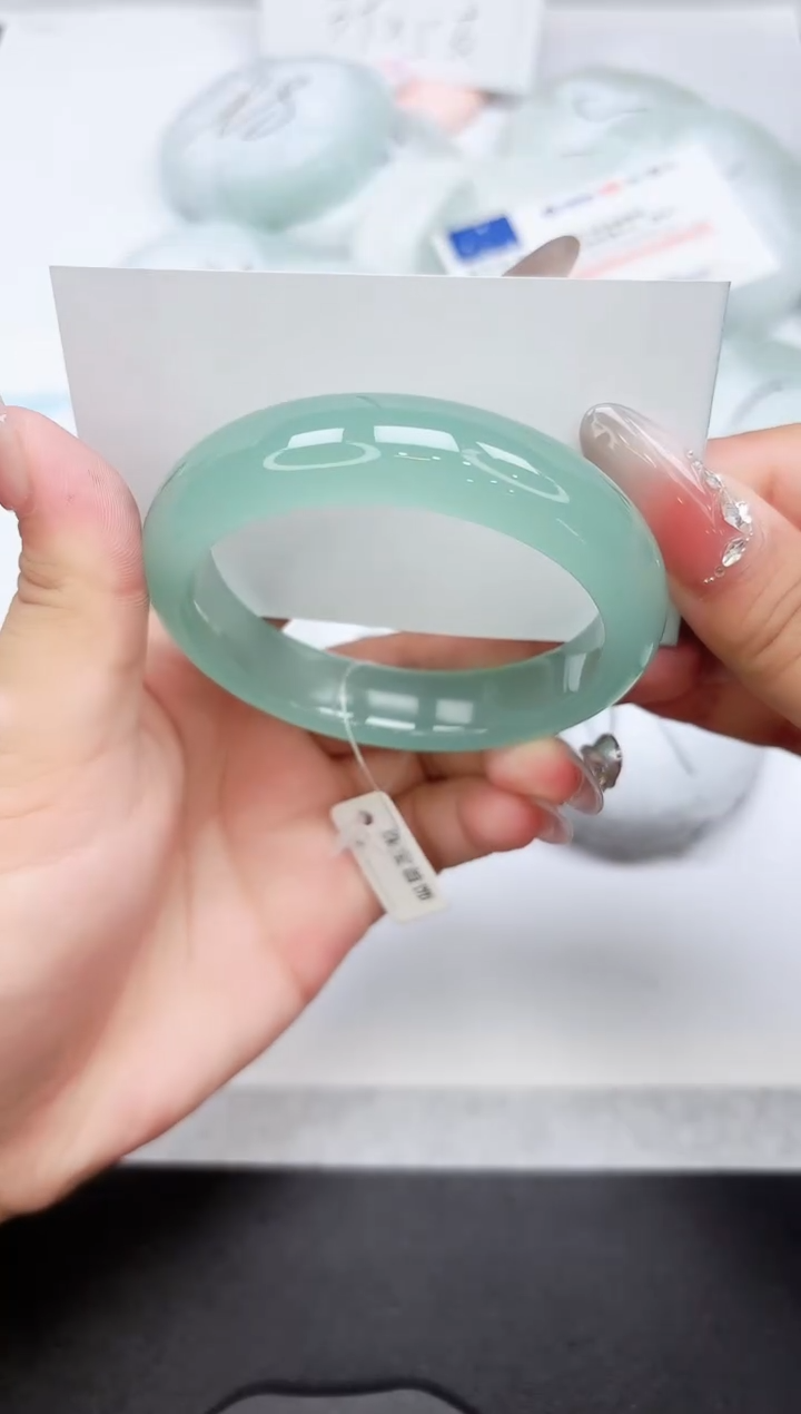 石英质玉手镯未镶嵌76-56.5