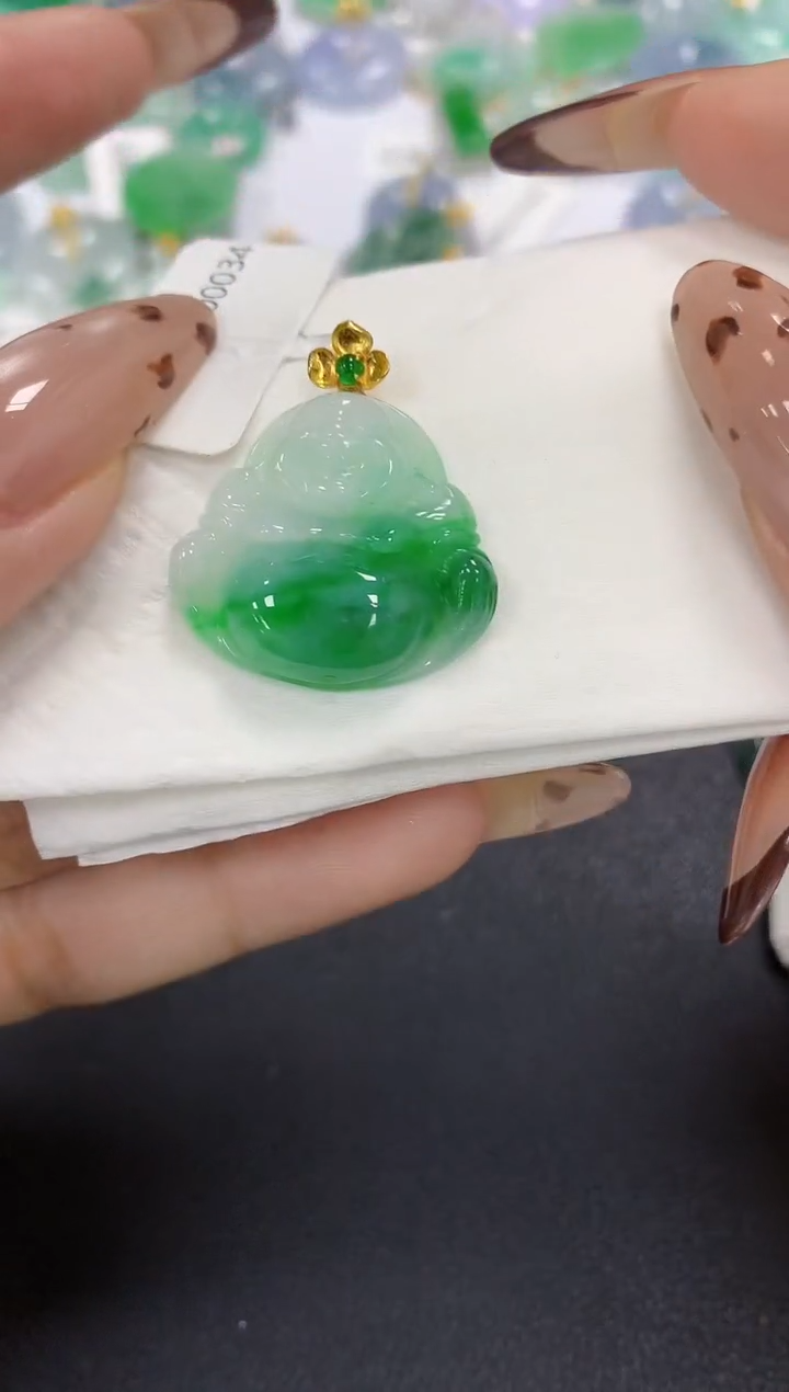 颈饰18K金镶嵌翡翠a货假一赔三支持复检百元上9元证书费自理