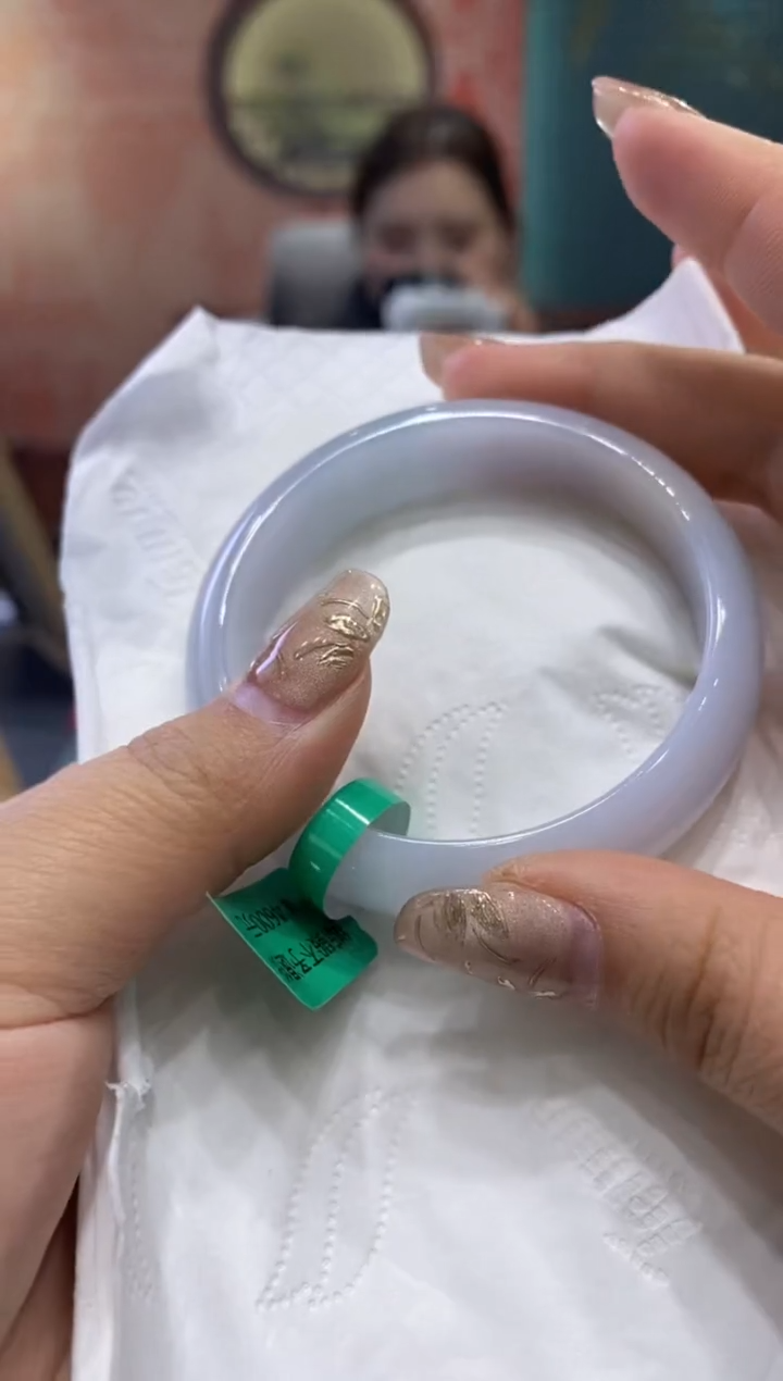 【闪购商品】翡翠手镯未镶嵌多人0011935