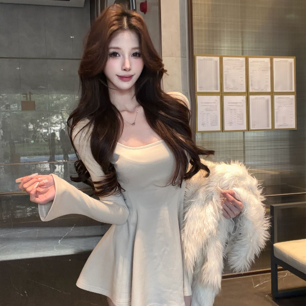 【彤彤推荐】纯欲方领小众气质修身显瘦长袖收腰内搭打底短裙68945