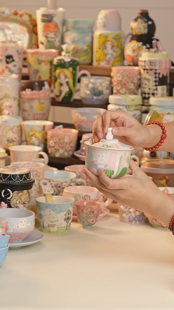 其他景德镇釉下彩手绘设计师款陶瓷