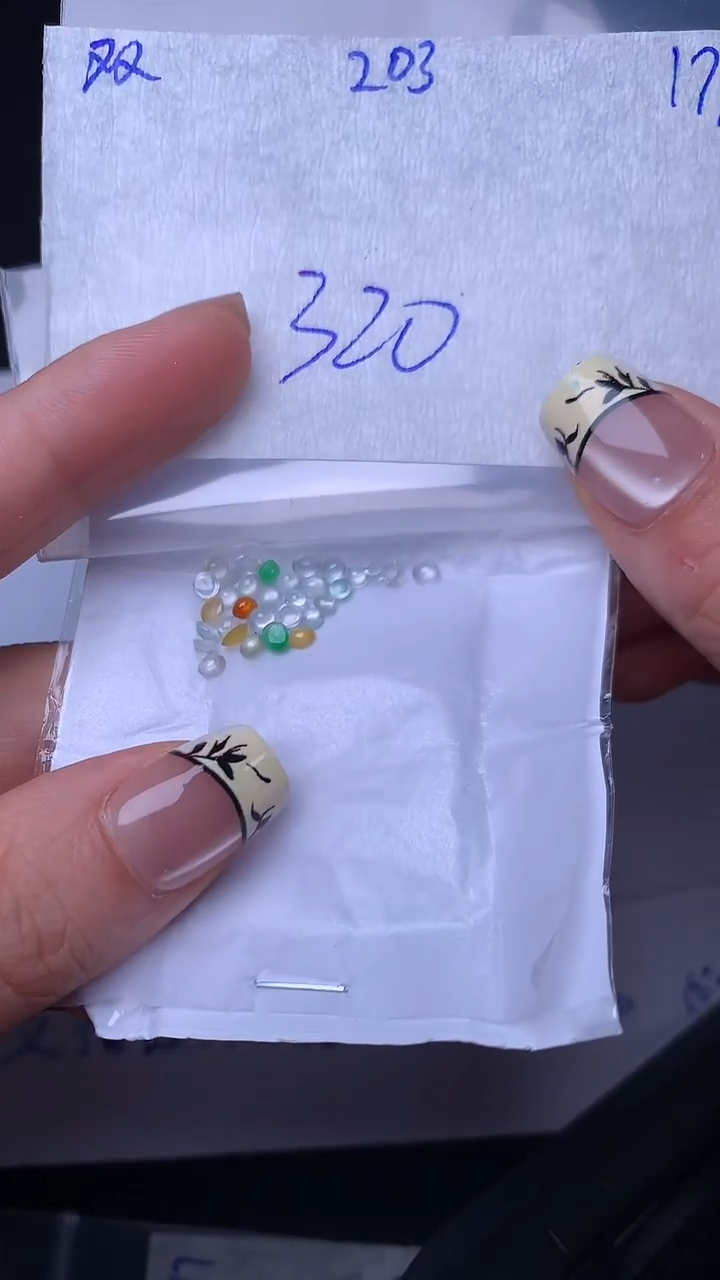 翡翠散珠未镶嵌缅甸天然翡翠A货203