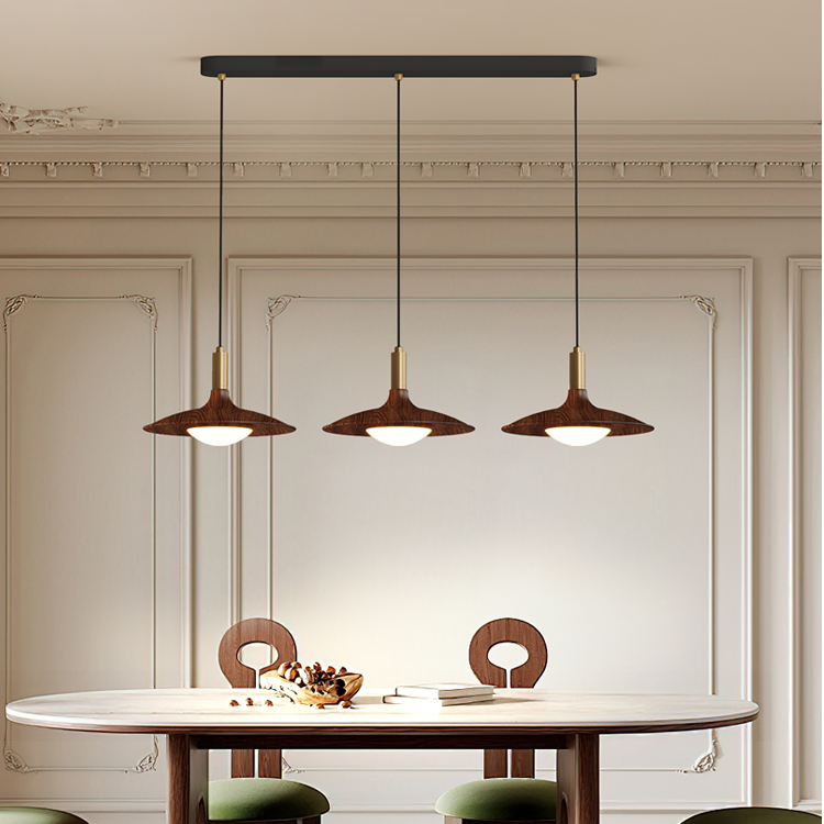 中古风餐厅吊灯飞碟三头胡桃木茶室复古餐桌灯具灯饰2025最新款