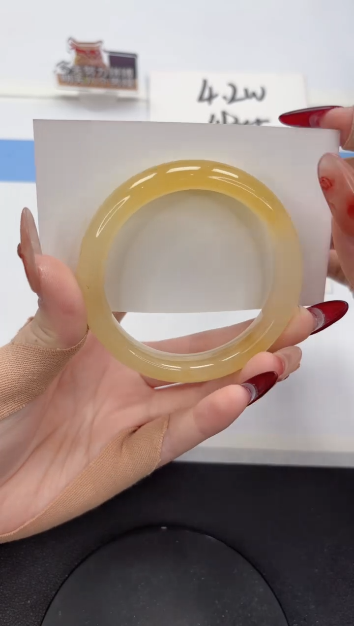 【闪购商品】石英质玉手镯未镶嵌A112-57.1