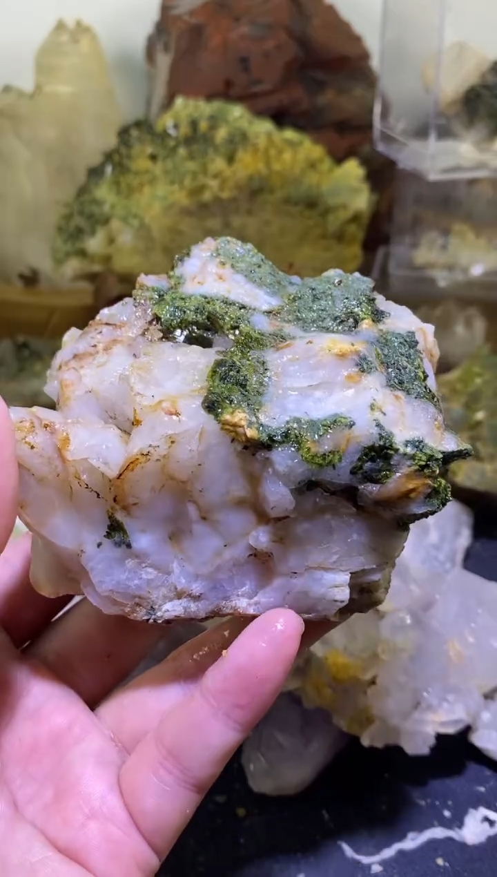 未镶嵌珠宝半成品水晶55号350g四川美姑超七花园水晶