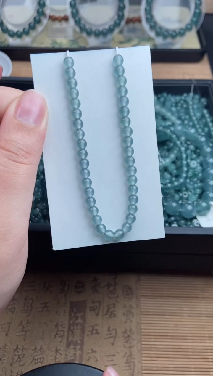 【闪购商品】翡翠手链未镶嵌多样性发货37颗卡5