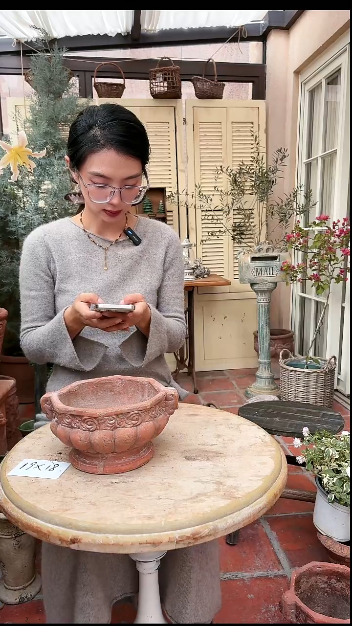 玫瑰花边盆口径18高11编号011