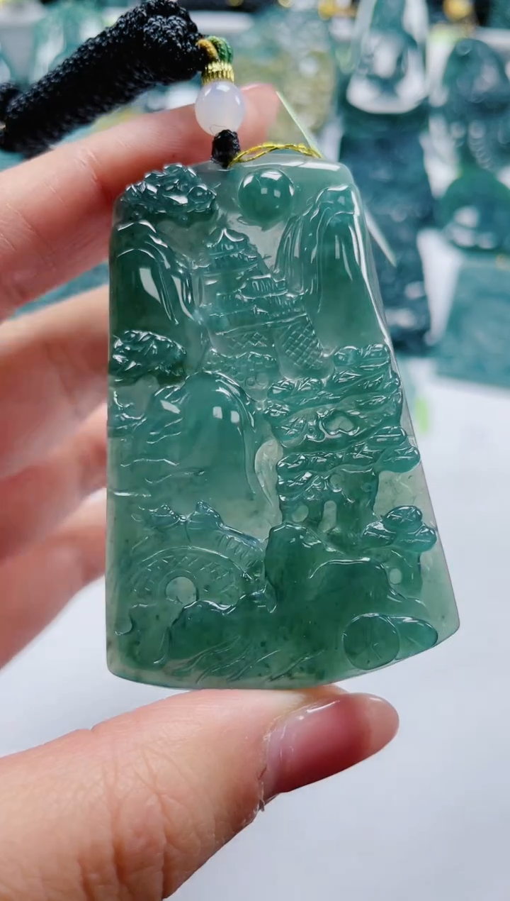 【闪购商品】翡翠颈饰未镶嵌