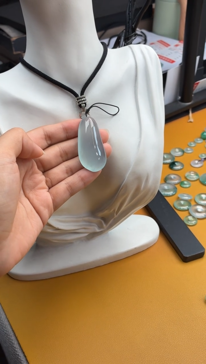 吊坠(不含链)未镶嵌翡翠39 福瓜 48.1 22.5 10.8