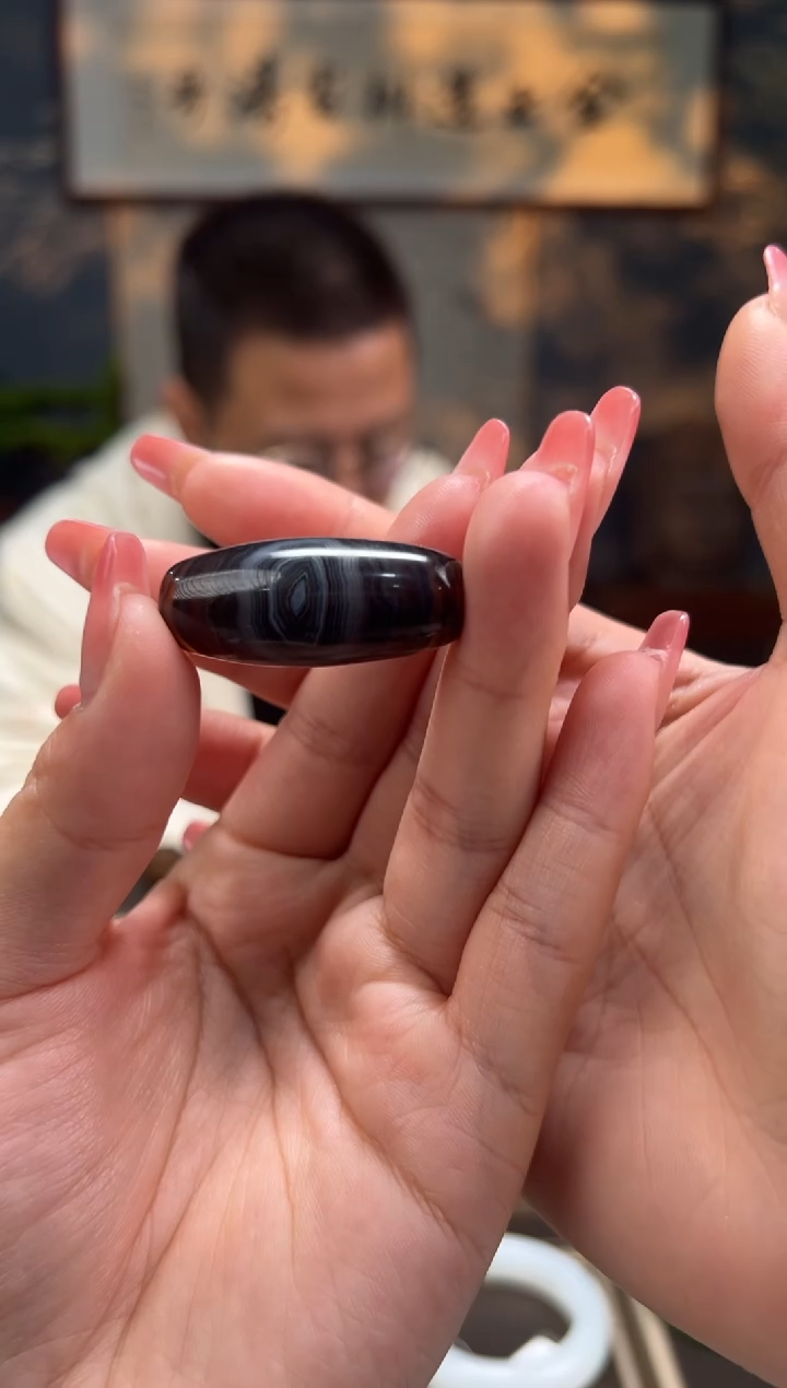 【闪购商品】玛瑙/玉髓珠子未镶嵌两眼