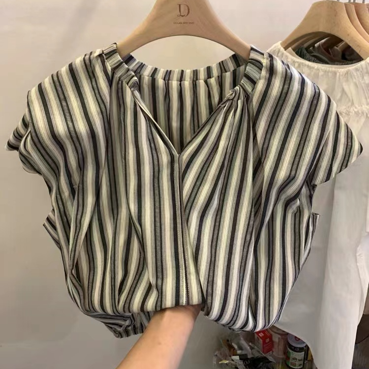 4839时尚条纹衬衫