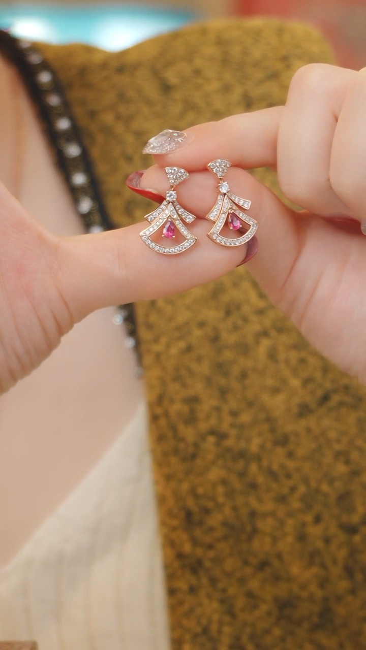 【闪购商品】碧玺耳饰18K金镶嵌裙子