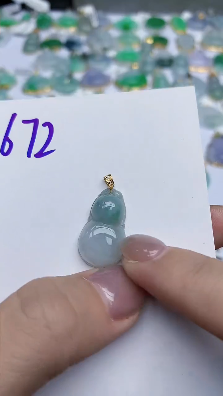 【闪购商品】翡翠挂件18K金镶嵌天然翡翠A货