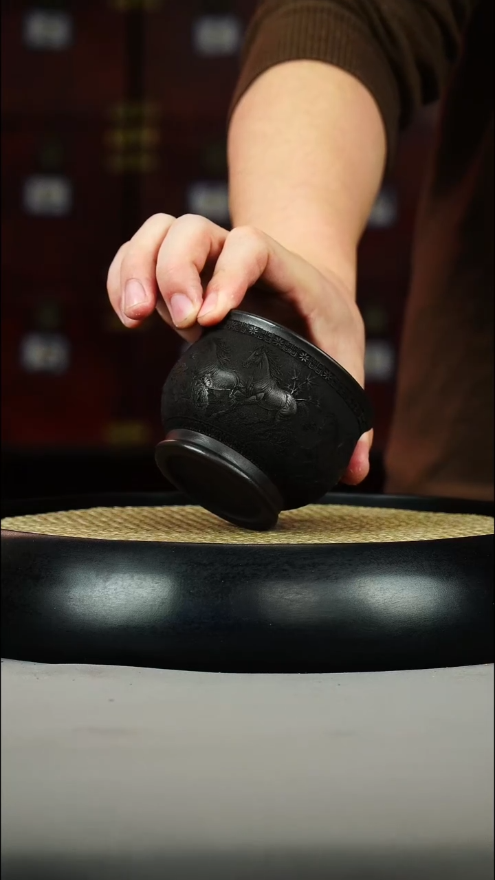 茶壶紫砂石黄 缸杯 刻绘马