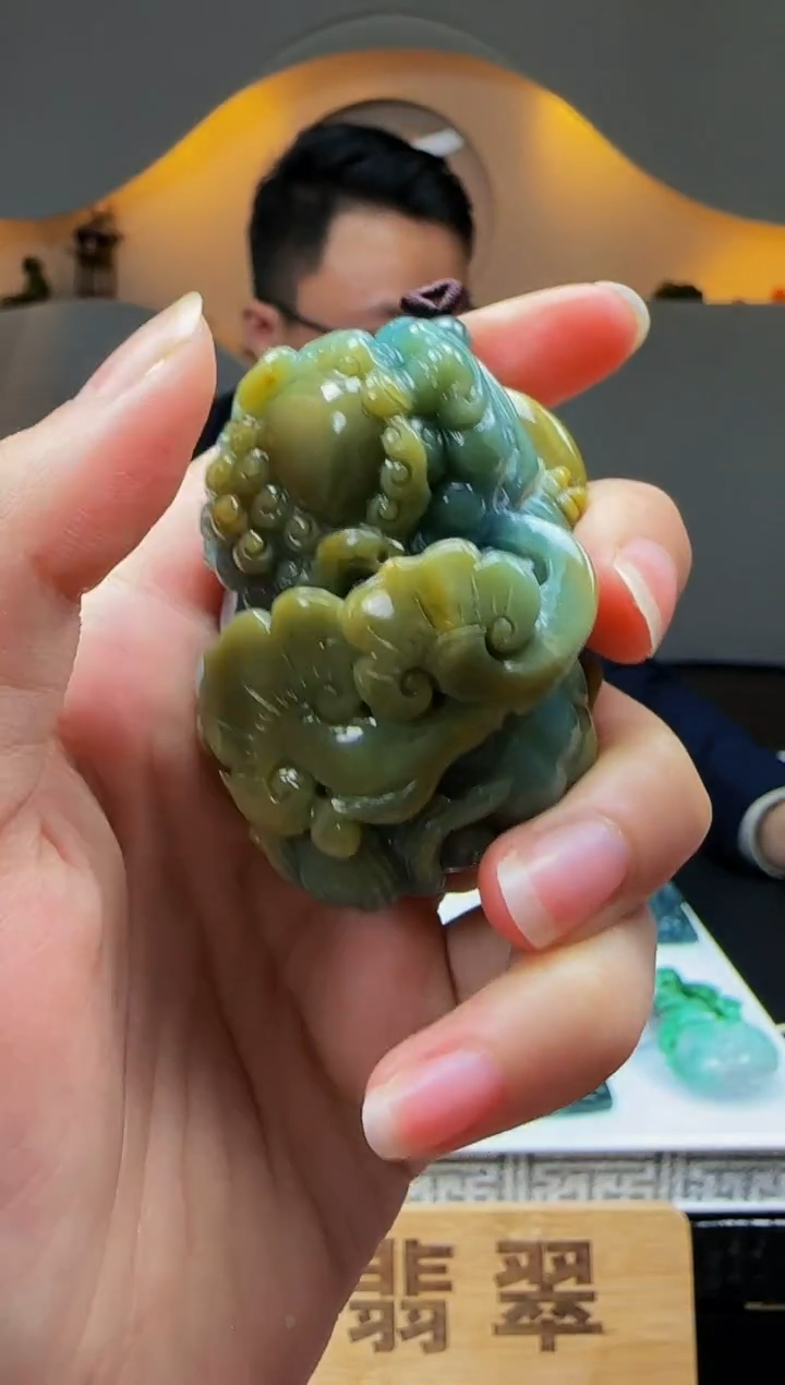 【闪购商品】定制翡翠未镶嵌Q03850翡翠毛货