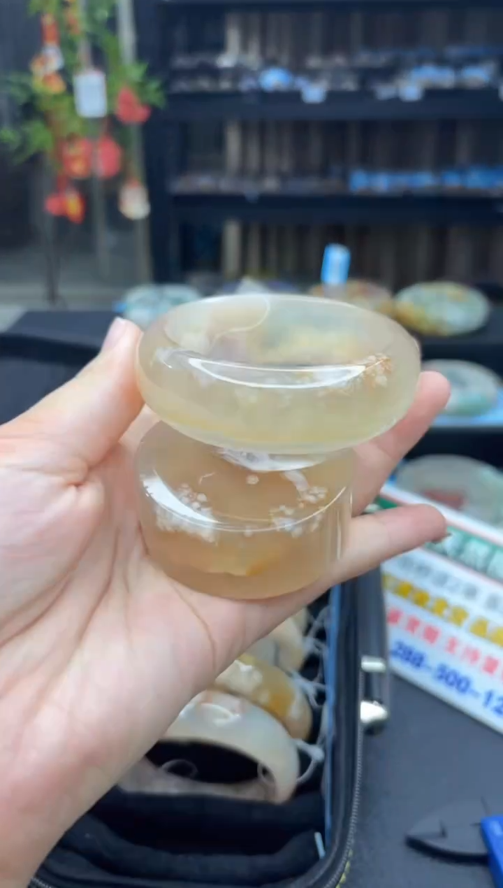 【闪购商品】石英质玉手镯未镶嵌992（55圈赠送镯心）