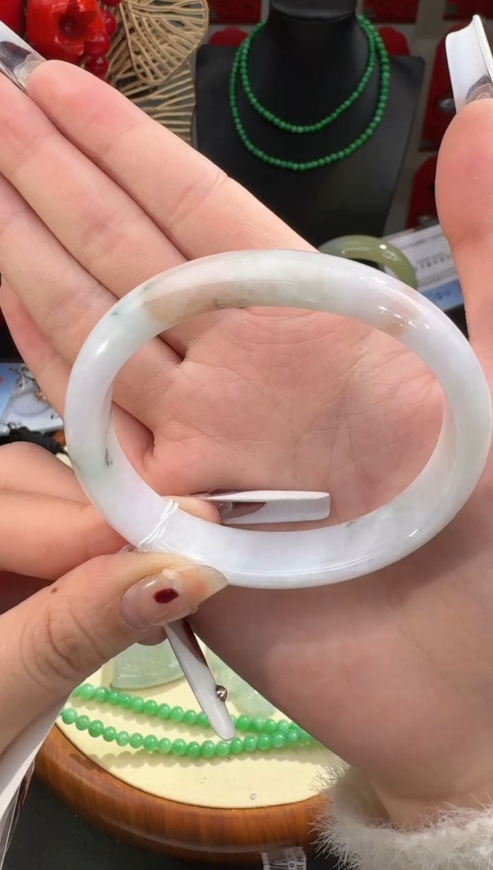 【闪购商品】翡翠手镯未镶嵌手镯