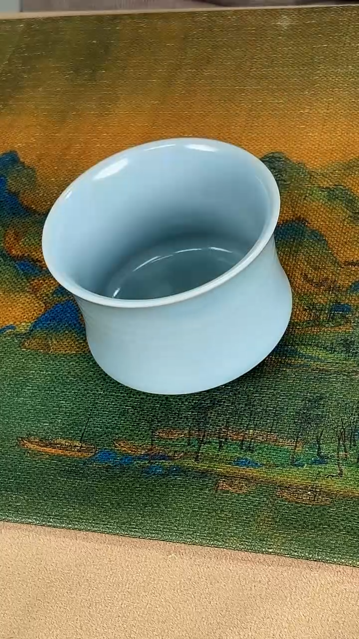 杯子瓷孙现锋 仿古天青 玄纹束腰杯
