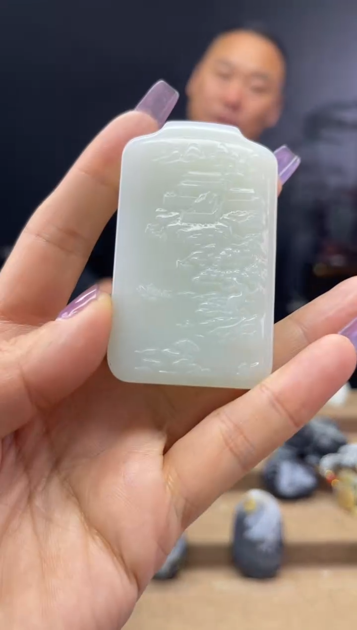 颈饰未镶嵌和田玉1