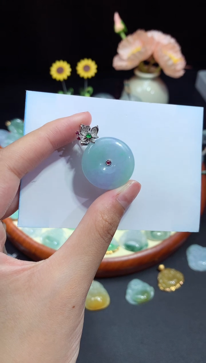【闪购商品】翡翠颈饰未镶嵌平安扣