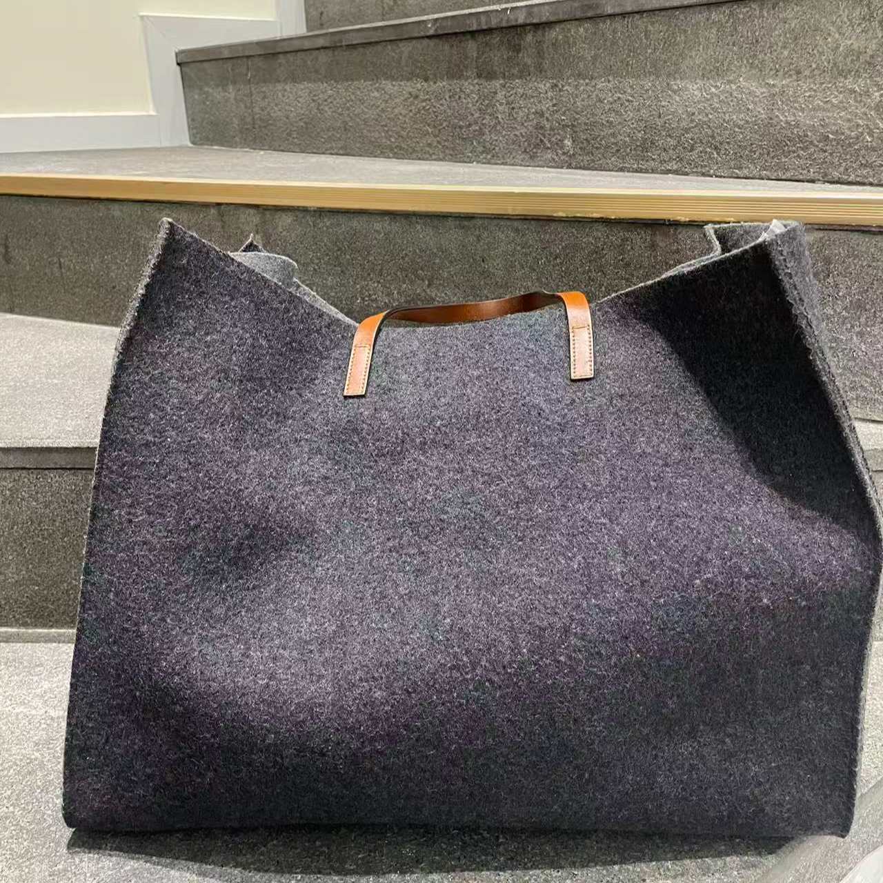 95新 GUCCI/古驰 毛毡灰色手提单肩托特包A1504